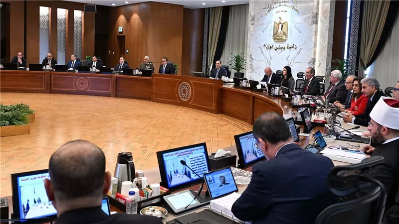 ضمن برنامج الطروحات الحكومية.. مجلس الوزراء يُوافق على استكمال إجراءات طرح محطات توليد الكهرباء بجبل الزيت