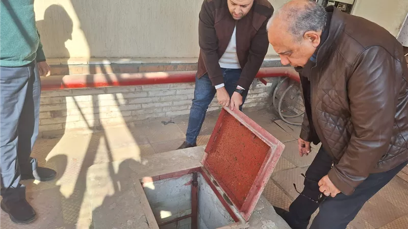فى زيارة ميدانية.. وزير الكهرباء يتفقد قطاع شبكات المدن الجديدة بالعاشر من رمضان