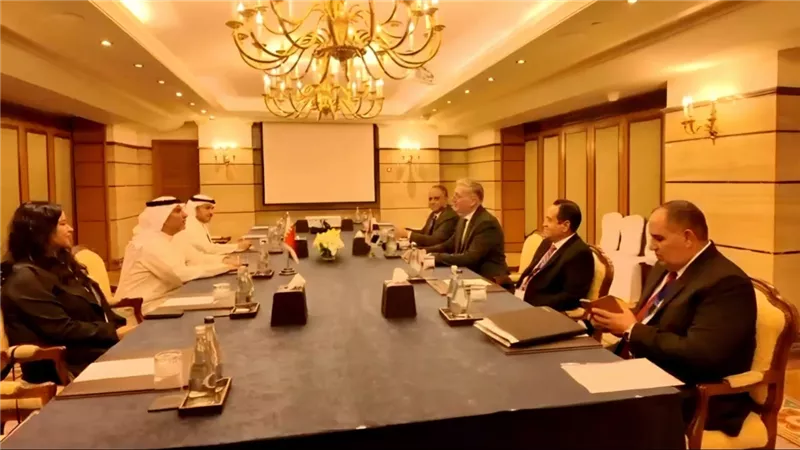 وزير البترول يبحث مع نظيره البحريني  تعزيز التعاون في مجال الطاقة