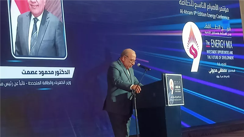 محمود عصمت: الطاقة الكهربائية ركيزة أساسية للتنمية المستدامة ومشروعات التنمية الزراعية