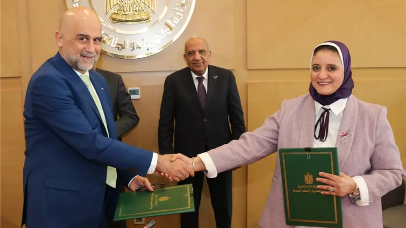 مصر والأردن توقعان عقد تبادل الطاقة الكهربائية لعام 2026