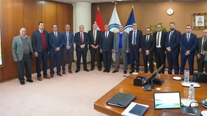 اعتماد الموازنة الاستثمارية لشركات جمسة زعفرانة والأمل وغرب البرلس للبترول