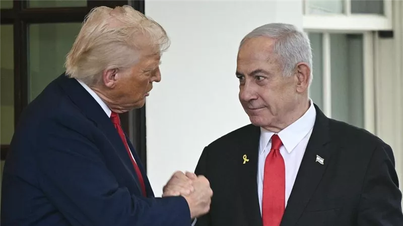 اتفاق بين ترامب ونتنياهو حول مبيعات النفط الإيراني.. ما التفاصيل؟
