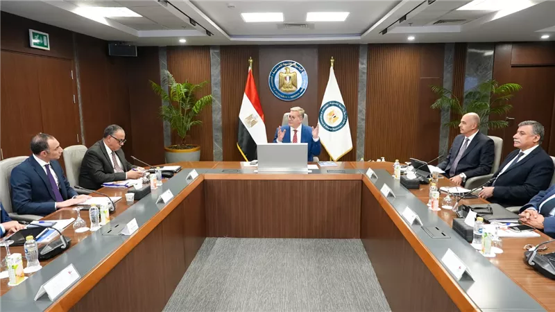 وزير البترول خلال عمومية 
