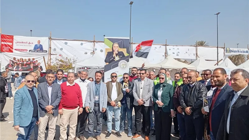 توافد رئيس وقيادات “إجيماك” والعاملين لدعم منى رزق في انتخابات نقابة المهندسين