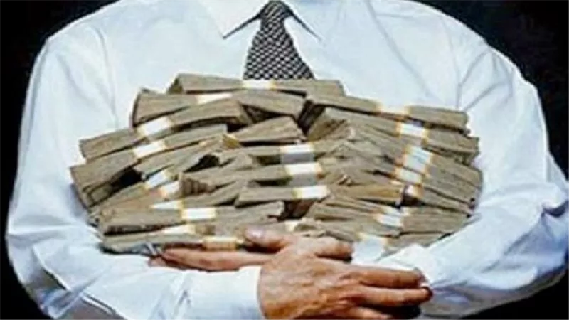 كشف تلاعبات بـ120 مليون جنيه في مقايسات الكهرباء.. موظف يستغل “ثغرة الفيزا” للاستيلاء على أموال المواطنين