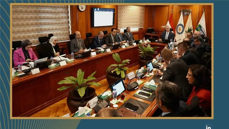 وزير البترول يوجه بالإسراع في استغلال إمكانات البترول والغاز بحقول شركة خالدة