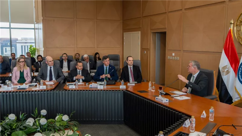 وزير البترول لشركاء الاستثمار: حوافز للتوسع في الحفر الأفقي لزيادة الإنتاج