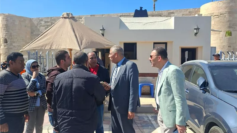 استعدادًا لزيارة السيسي وماكرون.. رئيس كهرباء الإسكندرية يتابع ميدانيًا خطة تأمين التغذية الكهربائية
