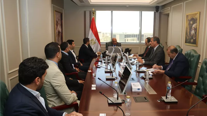 وزير الكهرباءيبحث مع تحالف 