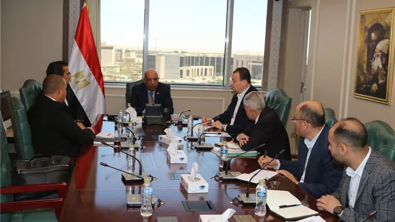 وزير الكهرباء يبحث مع تحالف 