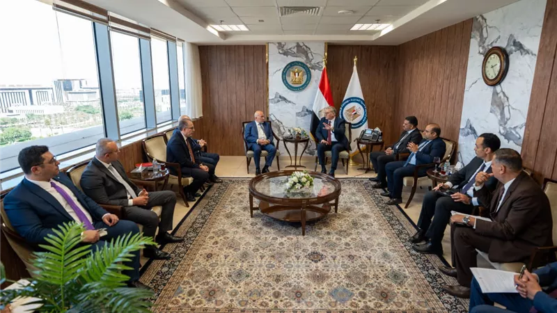وزير البترول يبحث خطط شركة آفاق للتعدين للتوسع في أعمال البحث والاستكشاف عن الذهب