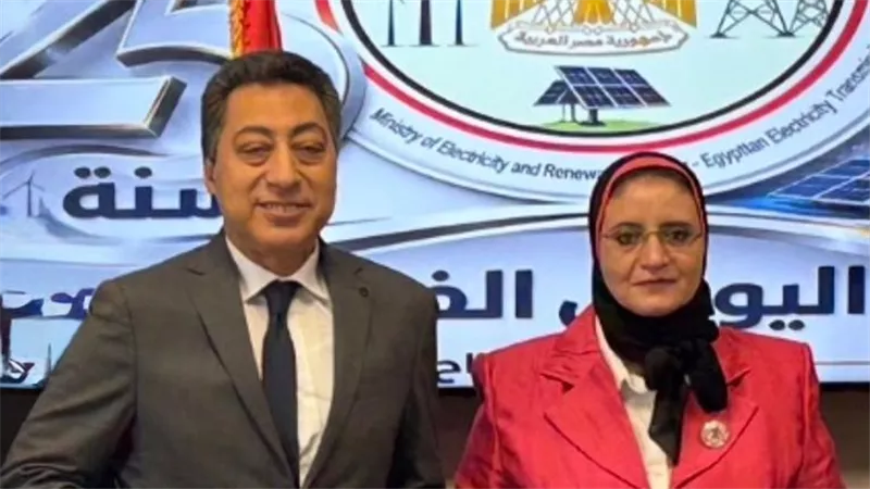 نقل الكهرباء توقع اتفاقية شراء الطاقة مع الكازار لإنشاء محطة رياح بقدرة 407 ميجاوات بالزعفرانة