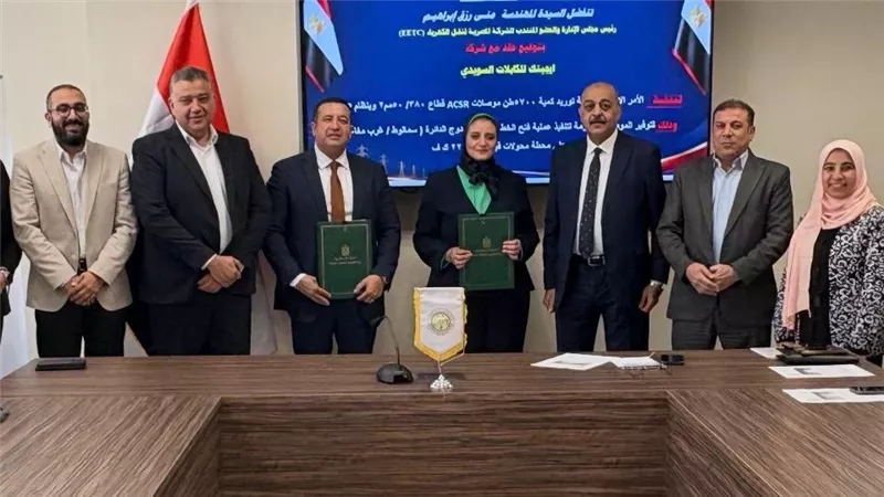 نقل الكهرباء توقع عقدًا مع إيجيتك للكابلات السويدي لتوريد 5700 طن من موصلات الألومنيوم